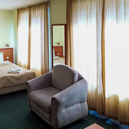 Dionis Hotel