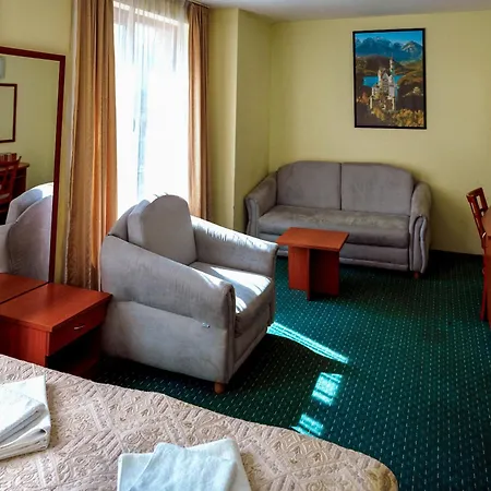 Dionis Hotel