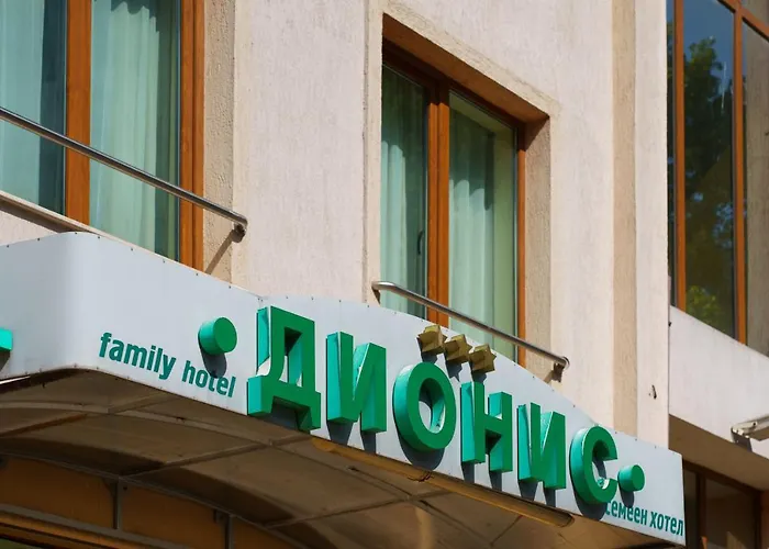 Ξενοδοχείο Dionis 3*