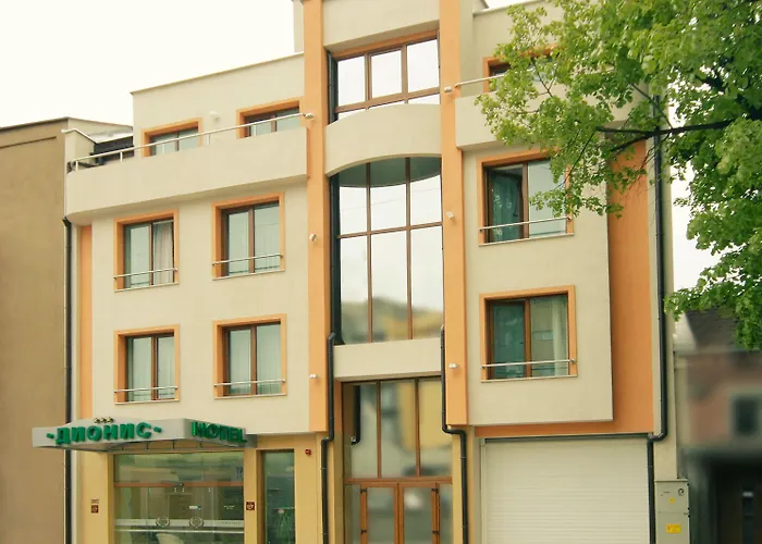 Ξενοδοχείο Dionis 3*