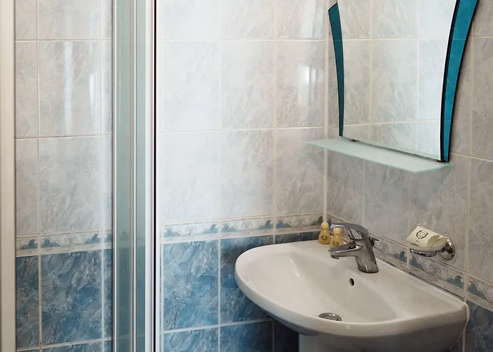 Ξενοδοχείο Dionis 3*