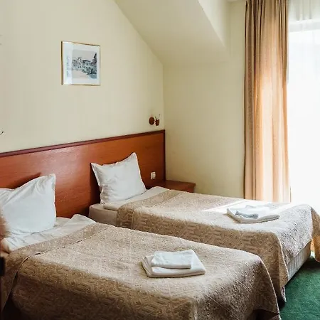 Dionis Hotel 3*