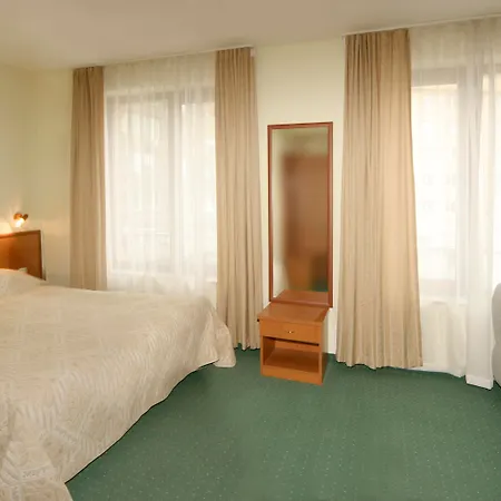 Dionis Hotel